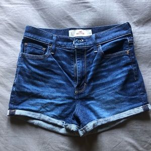 Hollister high waisted shorts
